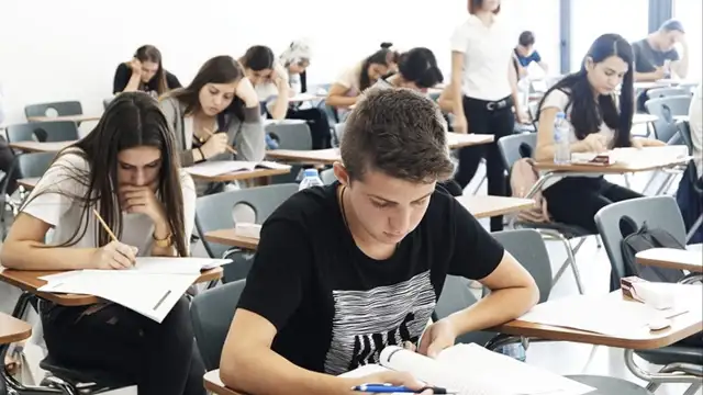 Liselere sınıf tekrarı geri geldi