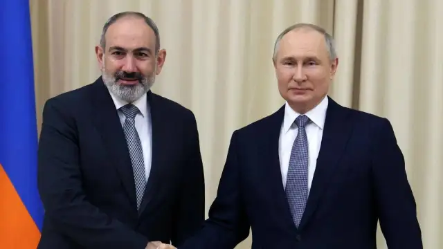 Kremlin: Paşinyan, AB ile ilgili attıkları adımları Putin'e izah etti