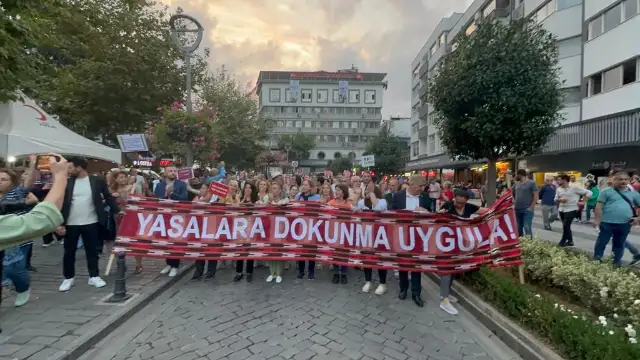Trabzon'da Anayasa değişikliğine karşı eylem: "Medeni Yasa'ya dokunma uygula"