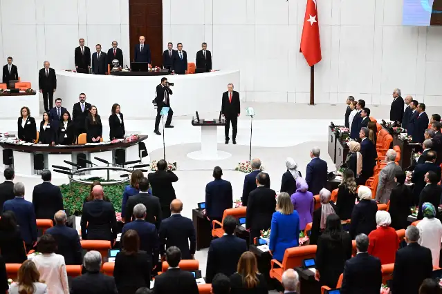 Erdoğan'dan 'yeni anayasa' mesajı: "Yeni bir sivil ve milli bir anayasa..."