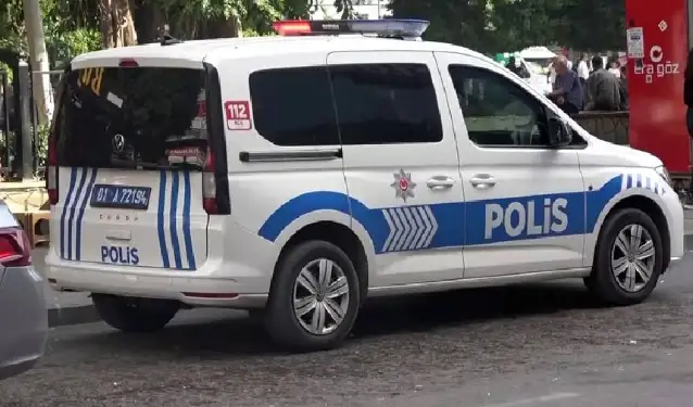 Yer Adana: İsrail'e tepki için fast-food zinciri çalışanını bıçakladı
