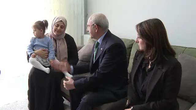 Kılıçdaroğlu, hayatını kaybeden madencilerin ailelerini ziyaret etti