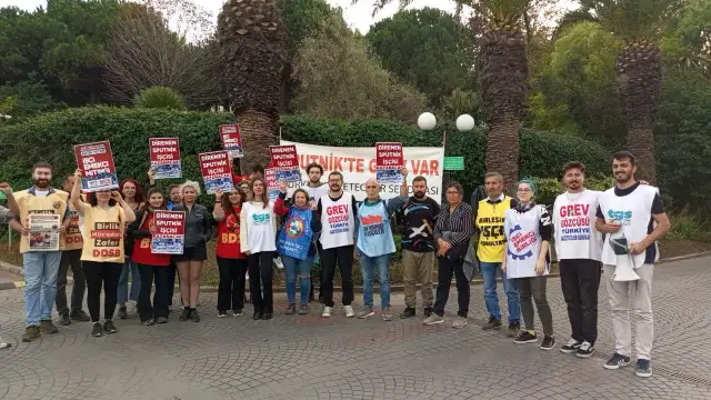 Sputnik Türkiye grevcileri İşçi Emekçi Mitingi’ne çağrıldı