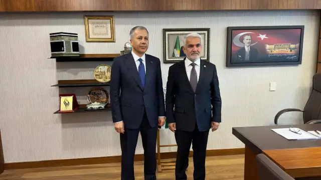İçişleri Bakanı Ali Yerlikaya'dan, HÜDA PAR Genel Başkanı'na ziyaret