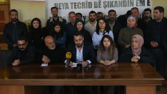 ÖHD: 13 cezaevinde 28 tutsağın tahliyesi engelleniyor