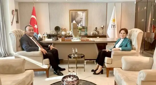 İYİ Parti'de istifa depremi durmuyor: Adnan Beker de partiden ayrıldı