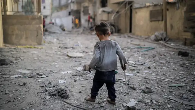 İsrail'den mülteci kampına saldırı: 11 ölü