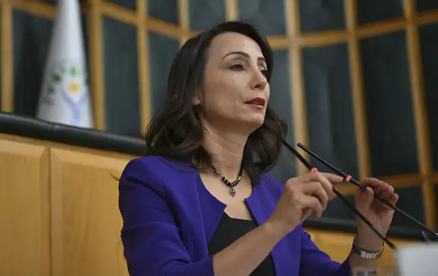 "Başta hasta tutsaklar ve infazları keyfekeder yakılmış olan mahpuslar olmak üzere somut adımlar atılması önemli"