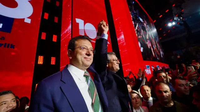 İBB Başkanı Ekrem İmamoğlu'ndan Özgür Özel'e ziyaret