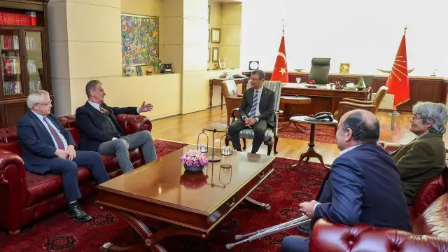 Özgür Özel, ADD Yönetim Kurulu ile görüştü
