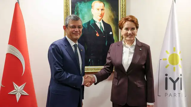 Özel-Akşener görüşmesi: CHP, İYİ Parti'ye 'yerel seçimde işbirliği' önerdi