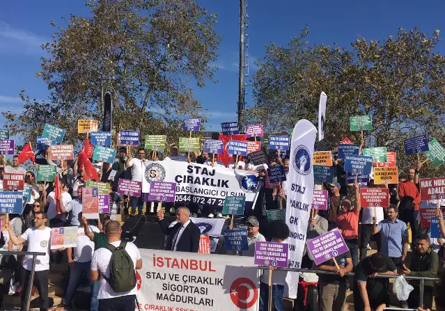 Staj ve çıraklık sigortası mağdurları eş zamanlı basın açıklaması yaptı