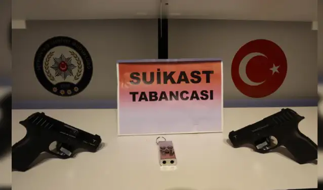 Anahtarlık süsü verilmiş suikast tabancası yakalanan ev cephaneliğe çevrilmiş!
