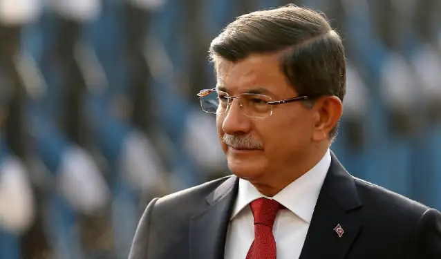 Davutoğlu: Bazı yerlerde iktidarın adayına destek verebiliriz