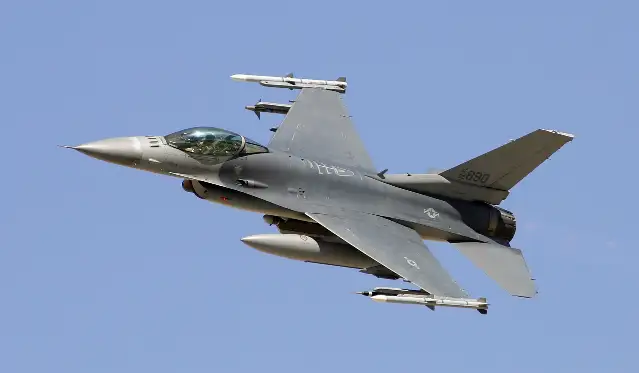 Balıkesir’de F-16 uçağı düştü