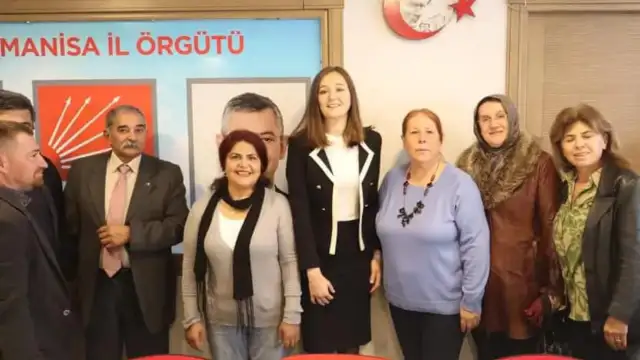 Gülşah Durbay, Şehzadeler Belediye Başkanlığı için aday adaylığı başvurusu yaptı
