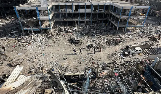 İsrail Gazze'deki mülteci kamplarını bombaladı! 47 ölü