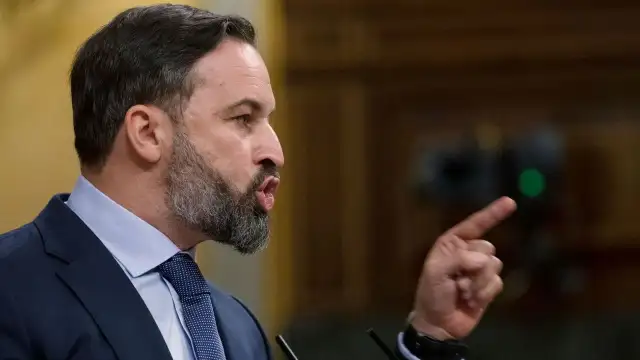 İspanya'da aşırı sağcı parti lideri Abascal, Başbakan Sanchez'i "ayaklarından asmakla" tehdit etti