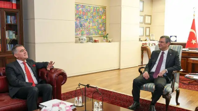 Özgür Özel, TÜSİAD Başkanı ile görüştü