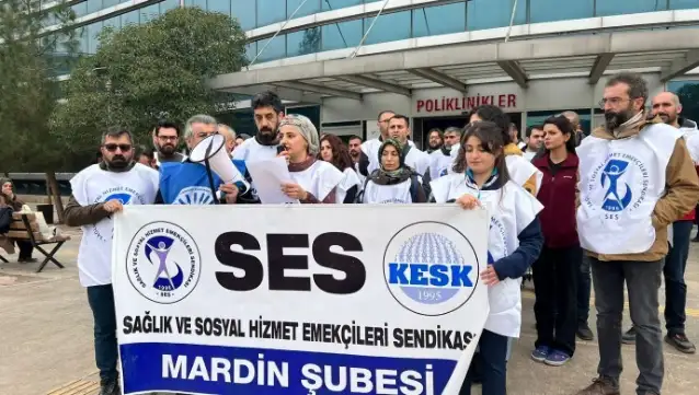 Mardin'de sağlık çalışanları mobbing ve tehditleri protesto etti