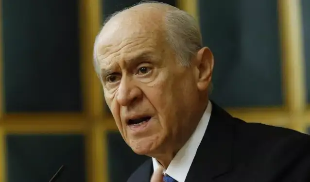 Bahçeli'den Özgür Özel'e: Partinde otur!
