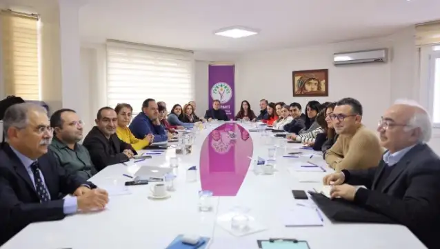 DEM Parti'de MYK yerel seçim gündemiyle toplandı