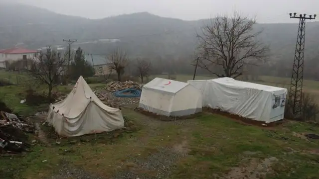 "AFAD, evleri yapmak için depremzede yurttaşlardan milyonlarca lira istemiş"