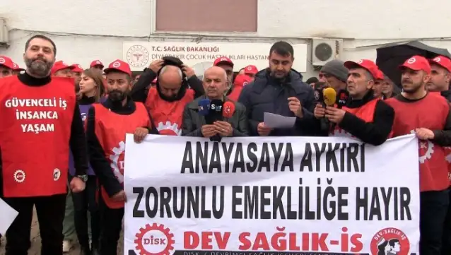 Dev Sağlık-İş: 120'den fazla sağlık çalışanı zorla emekli edilmek isteniyor