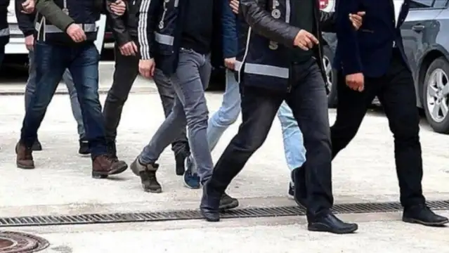 İzmir merkezli IŞİD operasyonu: 26 gözaltı