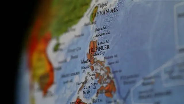 Filipinler'de 359 kişiyi taşıyan feribot battı