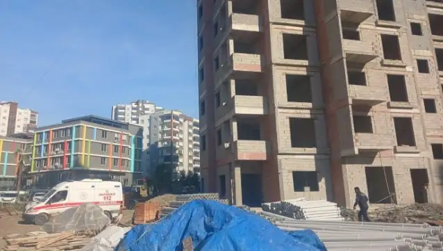 Mersin'de iş cinayeti: 12'inci kattan düşen işçi hayatını kaybetti