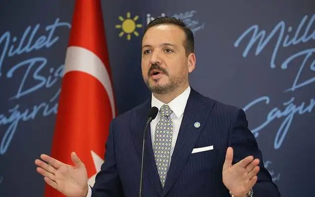 İYİ Parti'den Bakan Tunç'a: Anayasa Madde 153 iptal mi edildi?