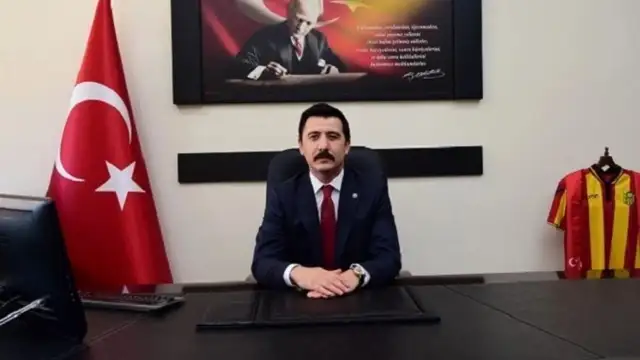 Kulp Kaymakamı'nın darp ettiği imam: Mikrofon sopasıyla bacaklarıma vurdu