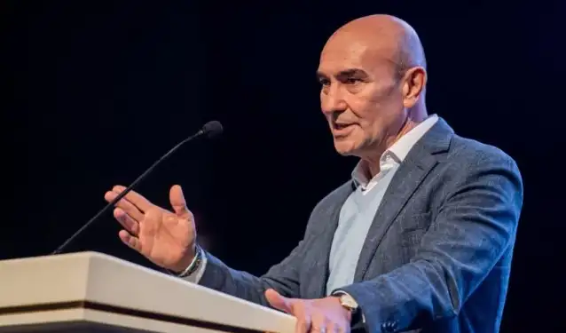İzmir Büyükşehir Belediyesi'ne operasyon: Tunç Soyer gözaltına alındı