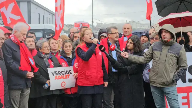 DİSK: Eller "Vergide adalet" için kalsın