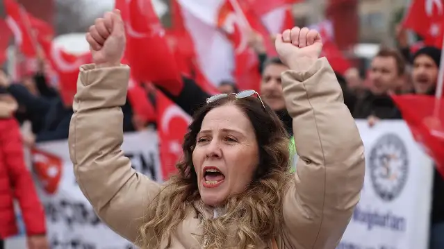 Staj ve çıraklık mağdurları Kartal'da buluştu