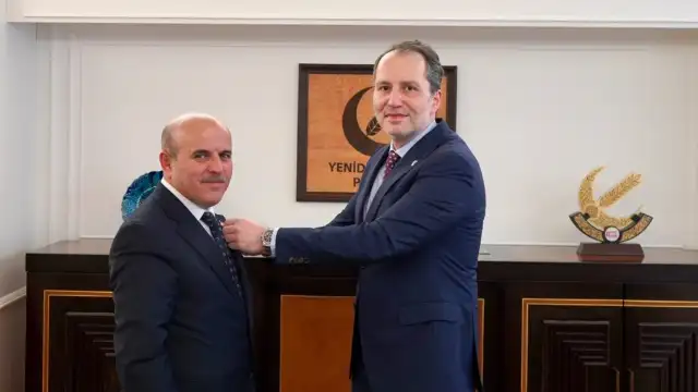 AKP’den istifa eden Büyükorman belediye başkanı YRP’den aday oldu