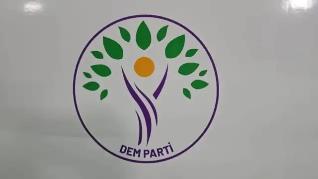 DEM Parti Esenyurt eş başkanları gözaltına alındı