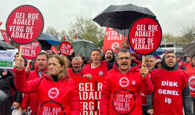 DİSK'in 17. Olağan Genel Kurulu! "Emeğin siyasetini egemen kılmalıyız"
