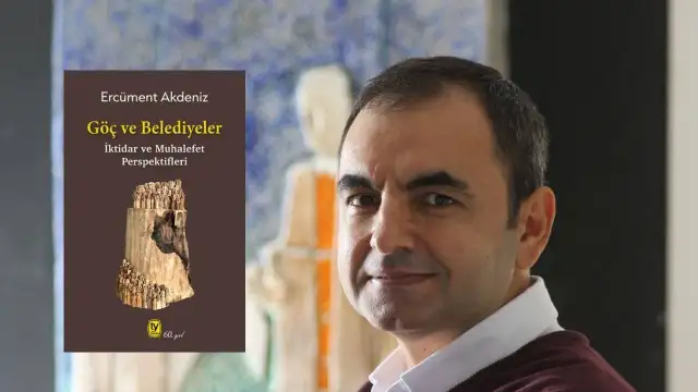 Ercüment Akdeniz "Göç ve Belediyeler" kitabının imza gününde okurlarıyla buluştu