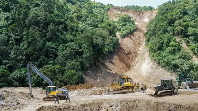 Filipinler'de fırtına sonrası sel ve toprak kaymasında 14 kişi öldü