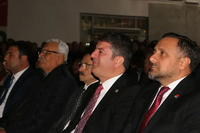 Milletvekili Tutdere adaylığını ağlayarak açıkladı