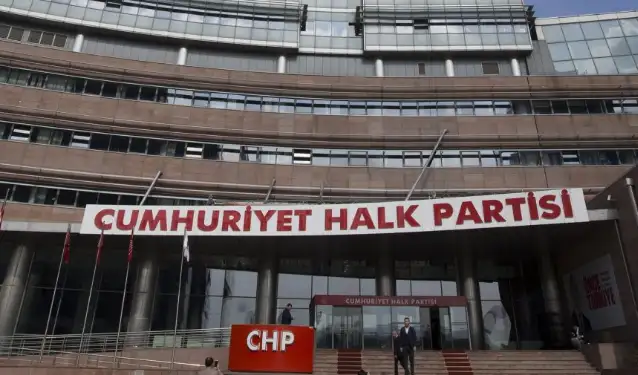"Lütfü Savaş anketi" mi bekleniyor? CHP PM toplantısı ertelendi