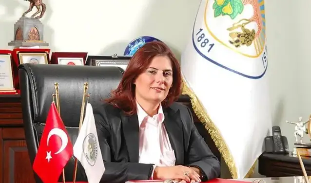 ‘Özlem Çerçioğlu AKP’ye geçiyor’ iddiası