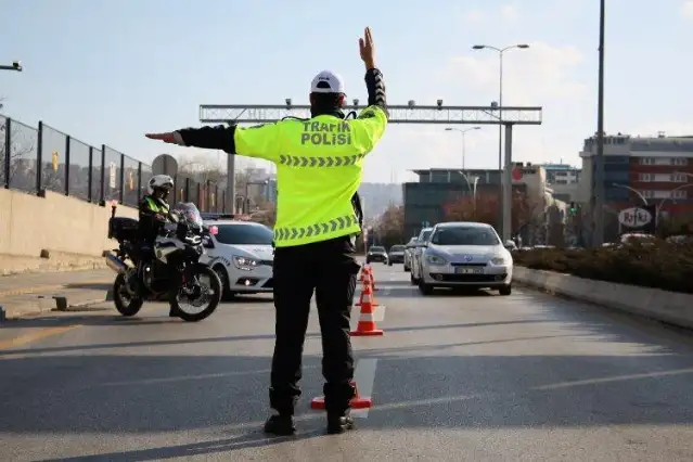 İstanbul'da yarın bu yollar trafiğe kapatılacak