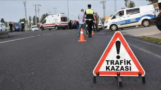 Aksaray'da yolcu otobüsü devrildi 2 ölü 34 yaralı