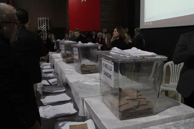 CHP'nin Edremit adayı Mehmet Ertaş oldu