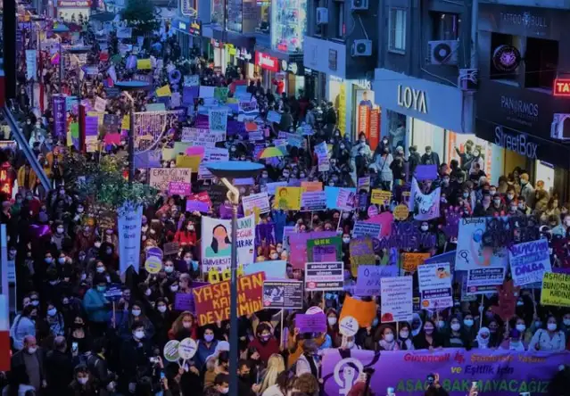 İl il 8 Mart Dünya Emekçi Kadınlar Günü eylemleri