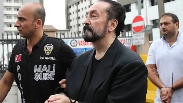 Adnan Oktar'a "nitelikli dolandırıcılık" ve "kara para aklama" suçundan beraat
