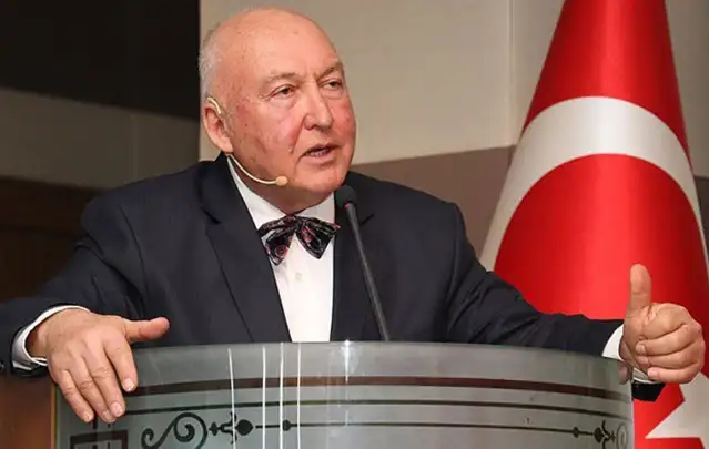 Prof. Dr. Ahmet Ercan'dan deprem çıkışı: İstanbullular yaşayan ölü